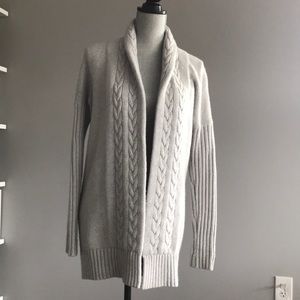 Pale gray AUTUMN CASHMERE 🍂 long cardigan (M)